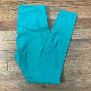 Athleta salutation leggings. Size small.